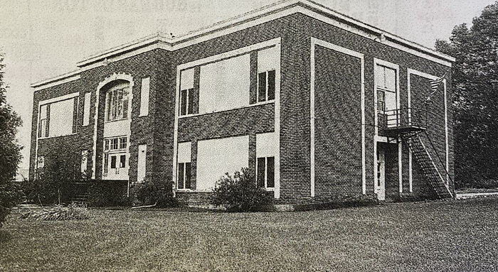 Alabaster - Old Photo Of School From Iosco-Arenac Library